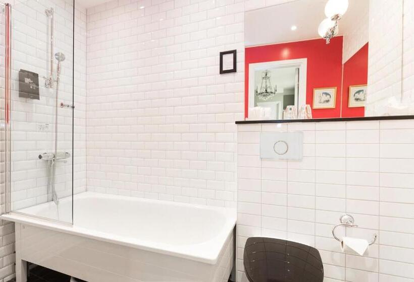 スーペリアトリプルルーム, Lady Hamilton