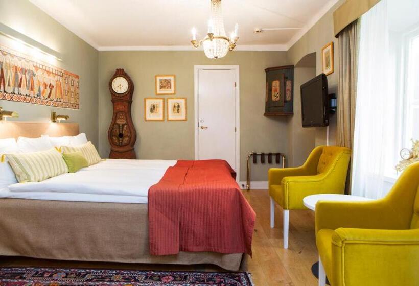 スーペリアトリプルルーム, Lady Hamilton