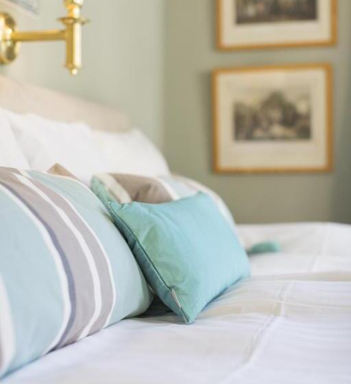 スーペリアールーム, Lady Hamilton