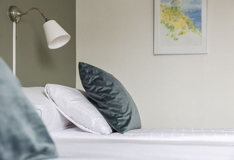 Номер Deluxe, L Kramm