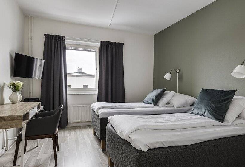 Номер Deluxe, L Kramm