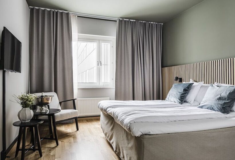 Номер Deluxe, L Kramm