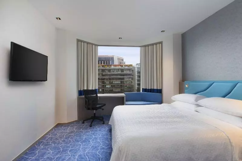 اتاق لوکس, Four Points By Sheraton Singapore, Riverview