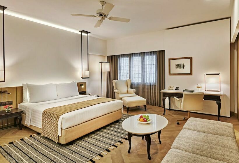 اتاق لوکس, Goodwood Park