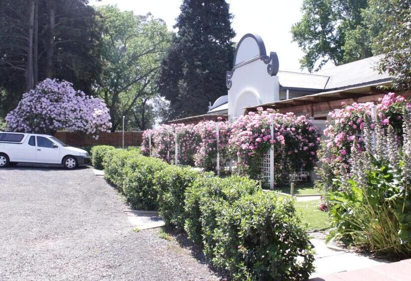 חדר סטנדרט, The Nottingham Road