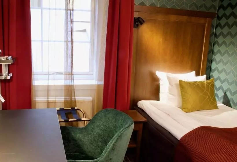 اتاق استاندارد یک نفره, Profilhotels Opera