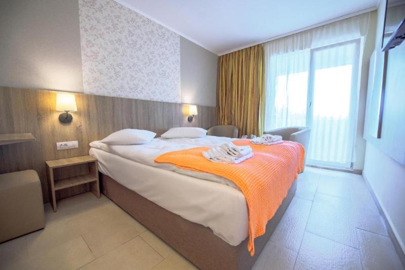 غرفة قياسية, Piccadilly