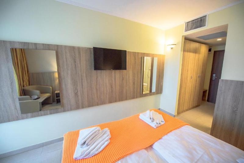 غرفة قياسية, Piccadilly