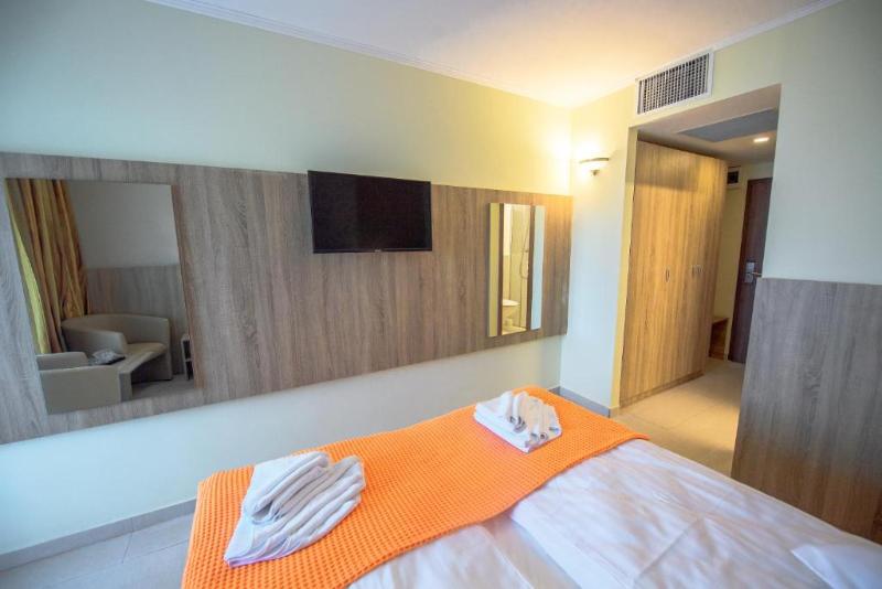 غرفة قياسية, Piccadilly