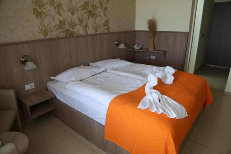 غرفة قياسية, Piccadilly