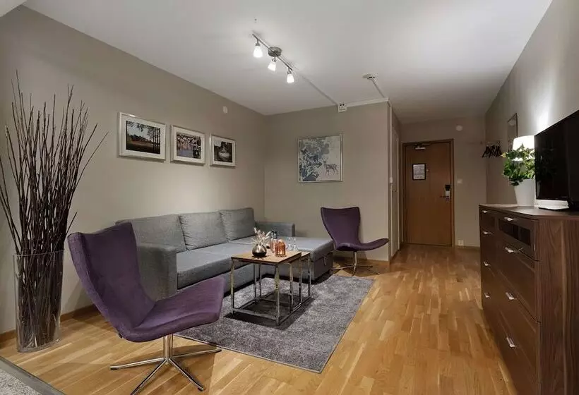 Perhehuone, Quality Hotel Vänersborg