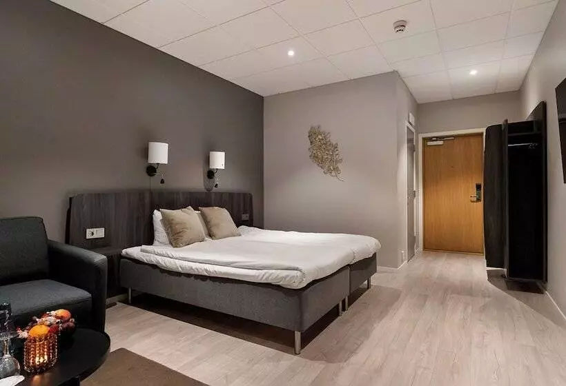 Perhehuone, Quality Hotel Vänersborg