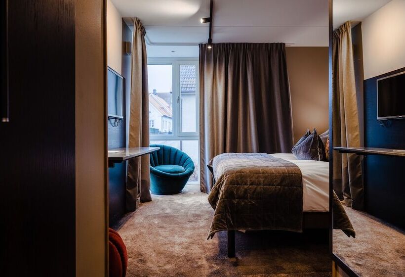 スタンダードルーム, Skansen Båstad