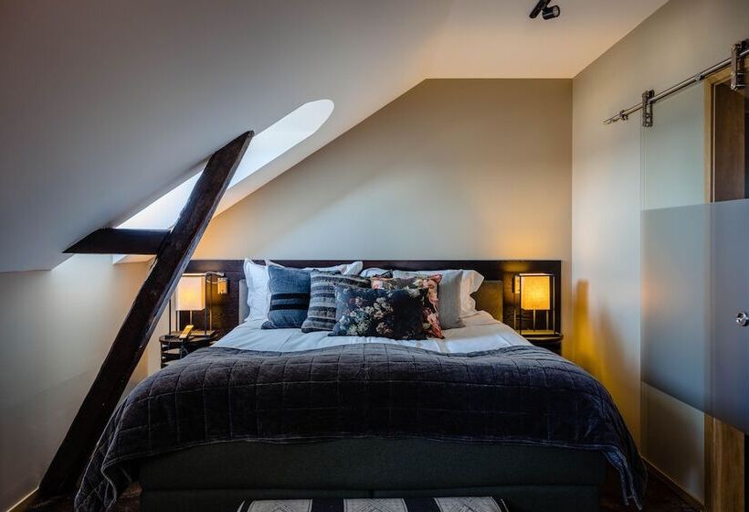 スイート, Skansen Båstad