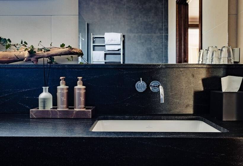 ジュニアスイート, Skansen Båstad