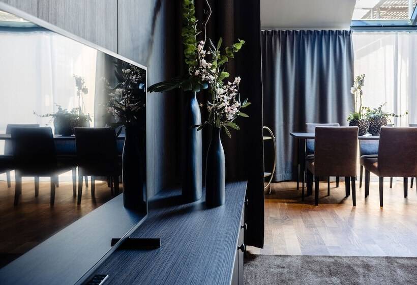 ジュニアスイート, Skansen Båstad