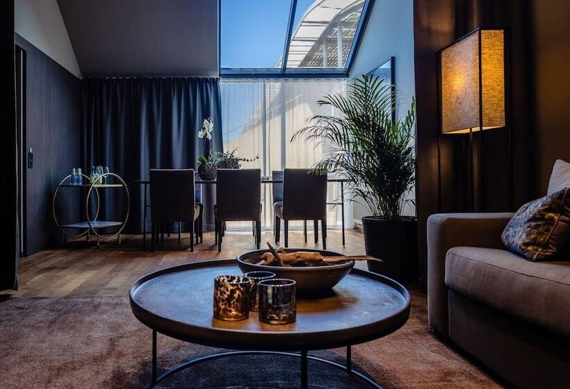 ジュニアスイート, Skansen Båstad