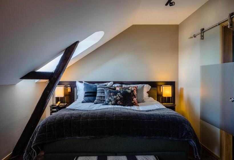 スイート, Skansen Båstad