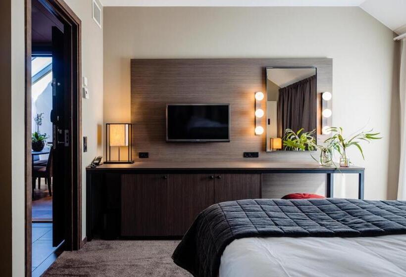 ジュニアスイート, Skansen Båstad