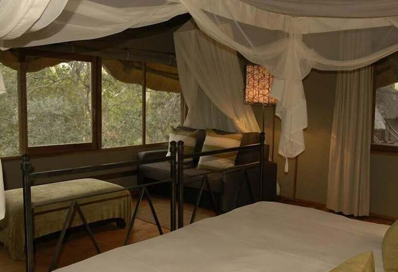 חדר אקזקיוטיב, Ubizane Wildlife Reserve