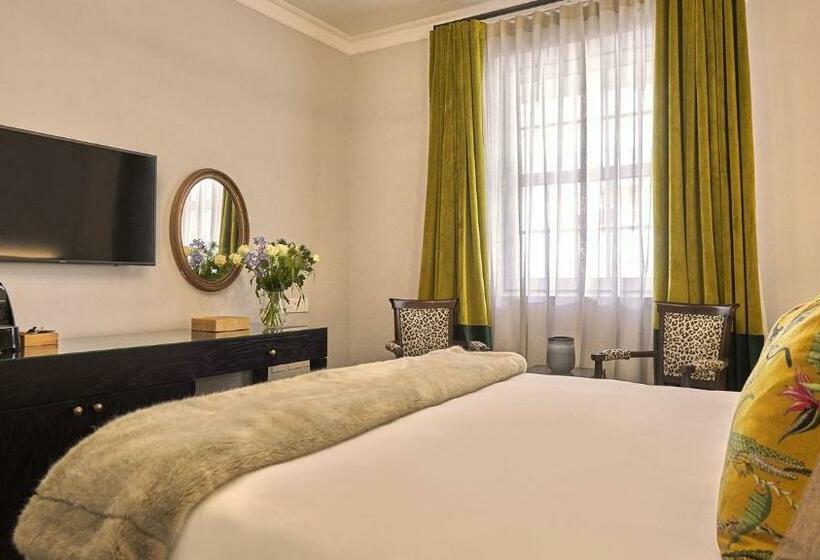 اتاق کلاسیک, The Winchester Hotel By Newmark