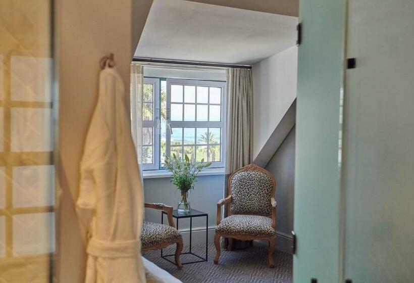 اتاق استاندارد, The Winchester Hotel By Newmark