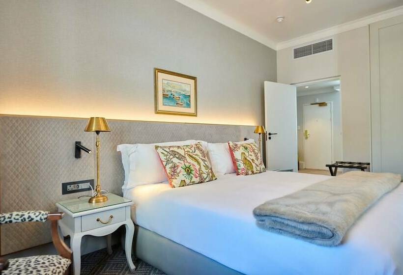 سوییت خانوادگی, The Winchester Hotel By Newmark