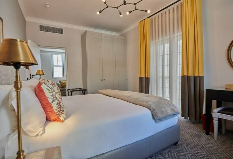 سوییت خانوادگی, The Winchester Hotel By Newmark