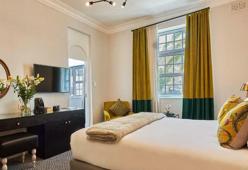 Полулюкс Вид на Горы, The Winchester Hotel By Newmark