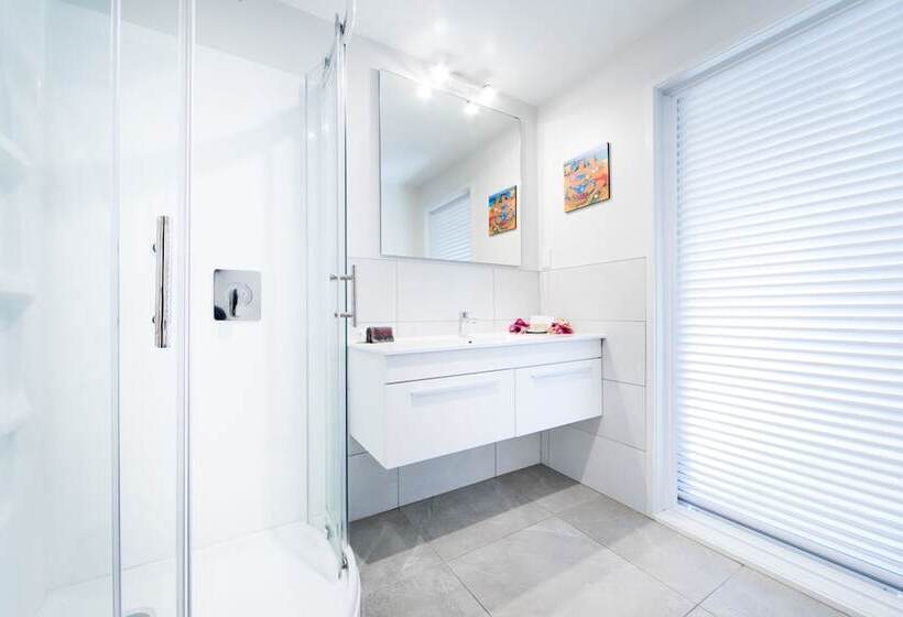 ویلای 2 خوابه, Lagoon Breeze Villas