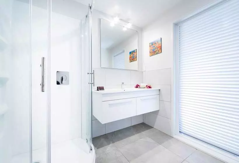 ویلای 2 خوابه, Lagoon Breeze Villas
