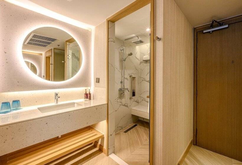 프리미엄 룸 풀장 전망, Holiday Inn Resort Phuket, An Ihg