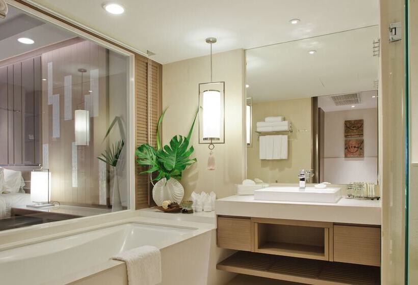 풀장 전망 스위트, Holiday Inn Resort Phuket, An Ihg