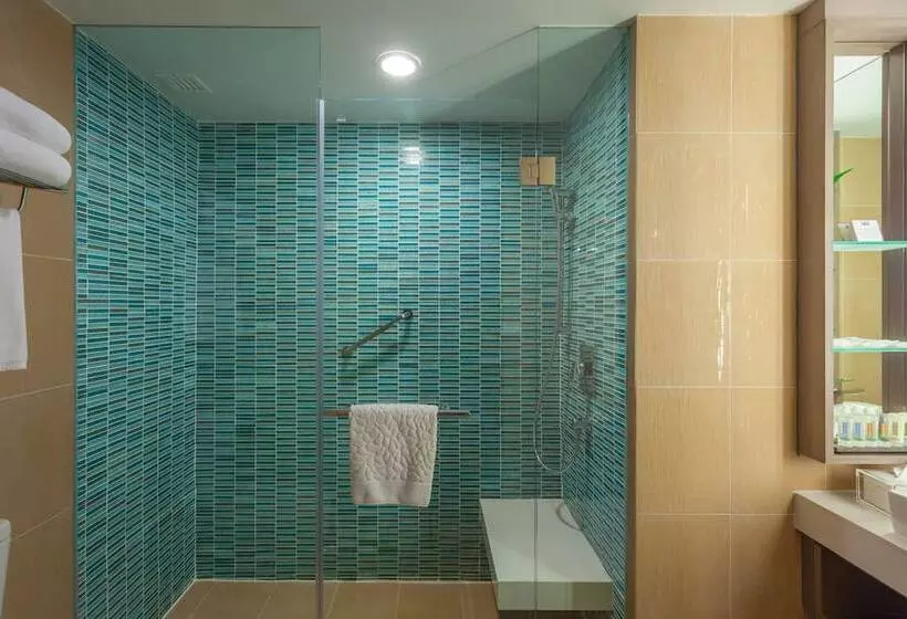 ２ダブルベッドのスタンダードルーム, Holiday Inn Resort Phuket, An Ihg