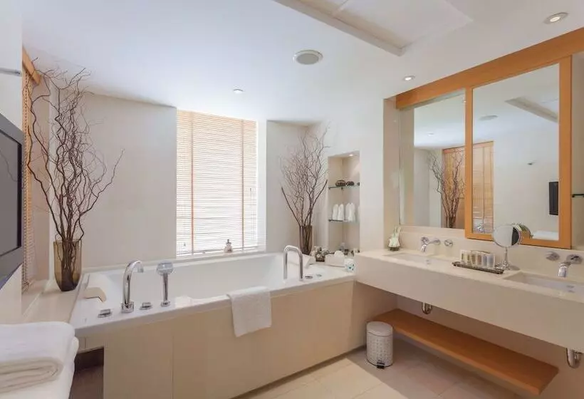 オーシャンビュースイート, Holiday Inn Resort Phuket, An Ihg