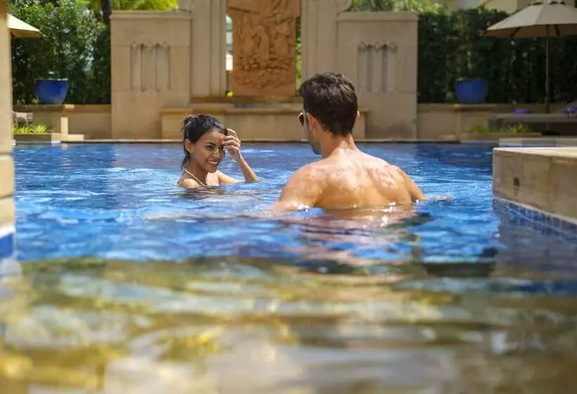 プールビューのプレミアムルーム, Holiday Inn Resort Phuket, An Ihg