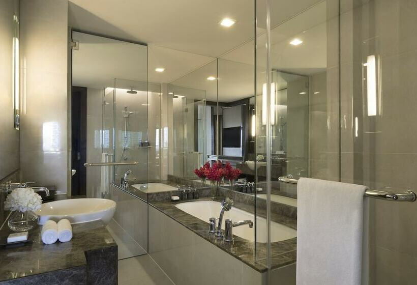 디럭스 룸, Anantara Riverside Bangkok Resort