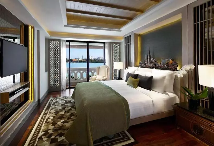 2 Bedrooms Suite 2 Bedrooms River View