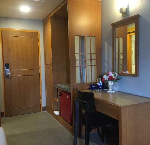 带大床的豪华间, Done