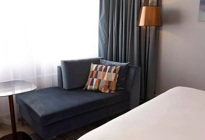 اتاق استاندارد با تخت دوبل, Hilton Helsinki Strand
