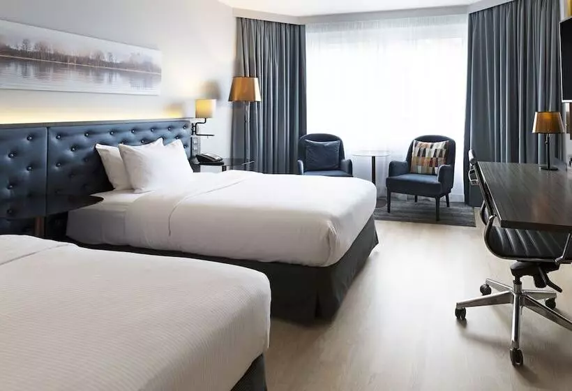 اتاق استاندارد, Hilton Helsinki Strand