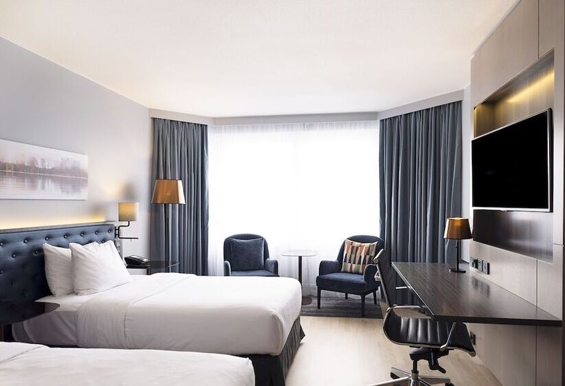Номер Стандарт, Hilton Helsinki Strand