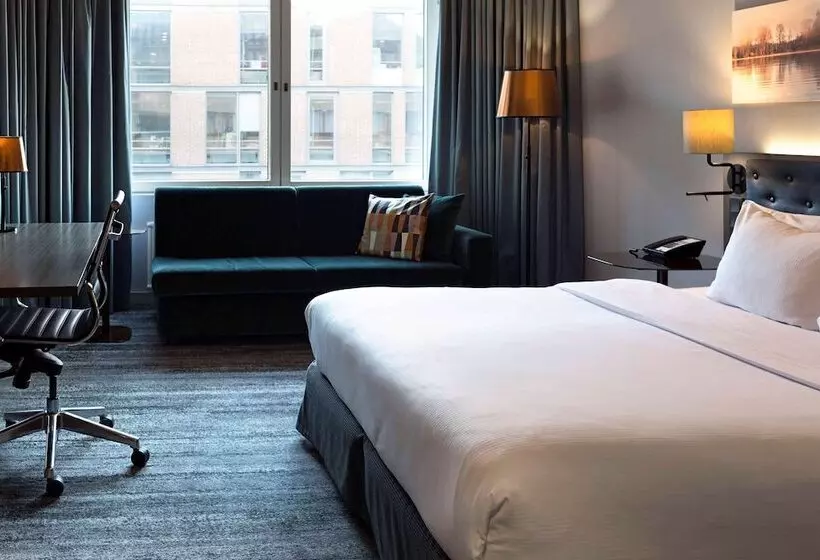 اتاق اجرایی, Hilton Helsinki Strand