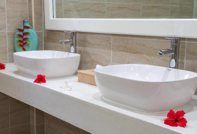 سوییت خانوادگی, L Archipel