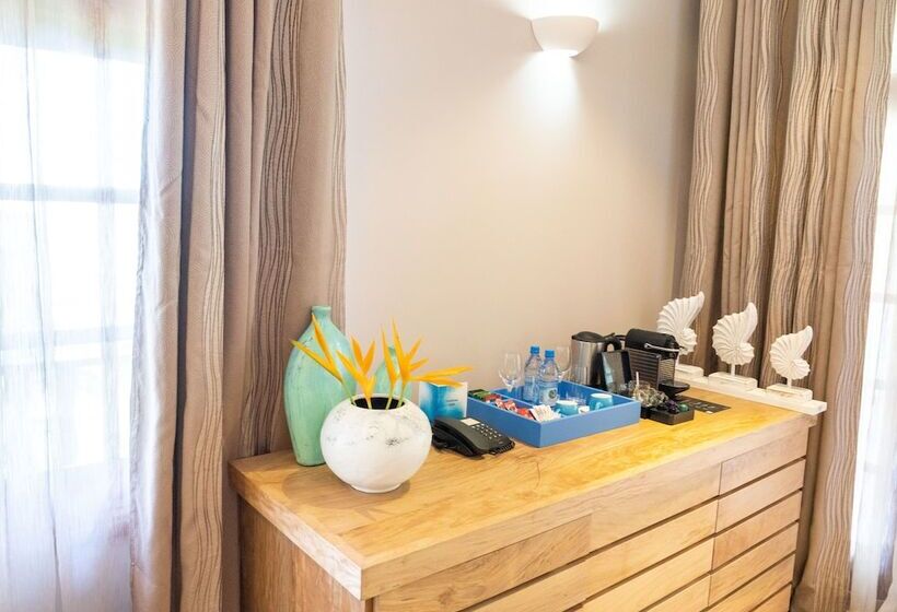 سوییت خانوادگی, L Archipel