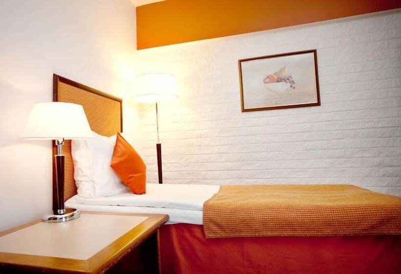 חדר סטנדרט יחיד, Li Seurahovi