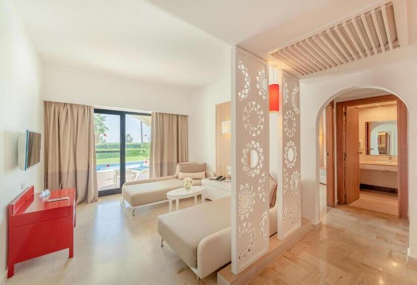 家庭间, Tui Blue Manar