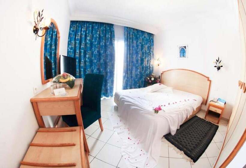 スタンダードシングルルーム, Nesrine Hammamet