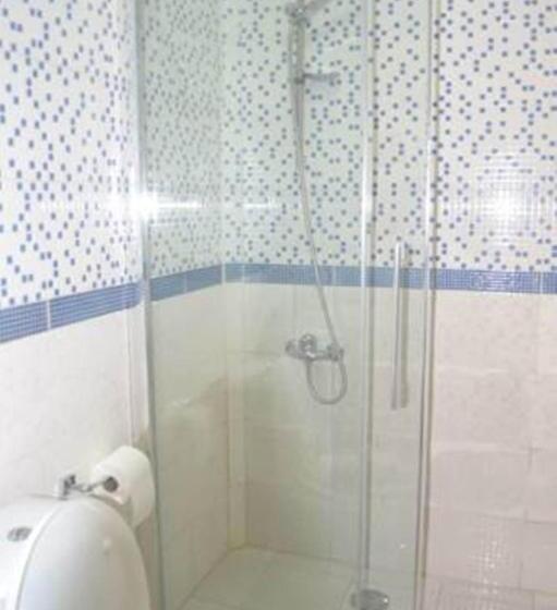 اتاق استاندارد, Nina