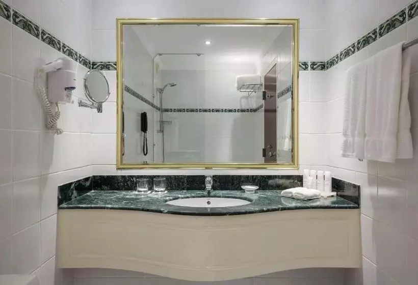 اتاق اجرایی, Radisson Blu Hotel, Yanbu